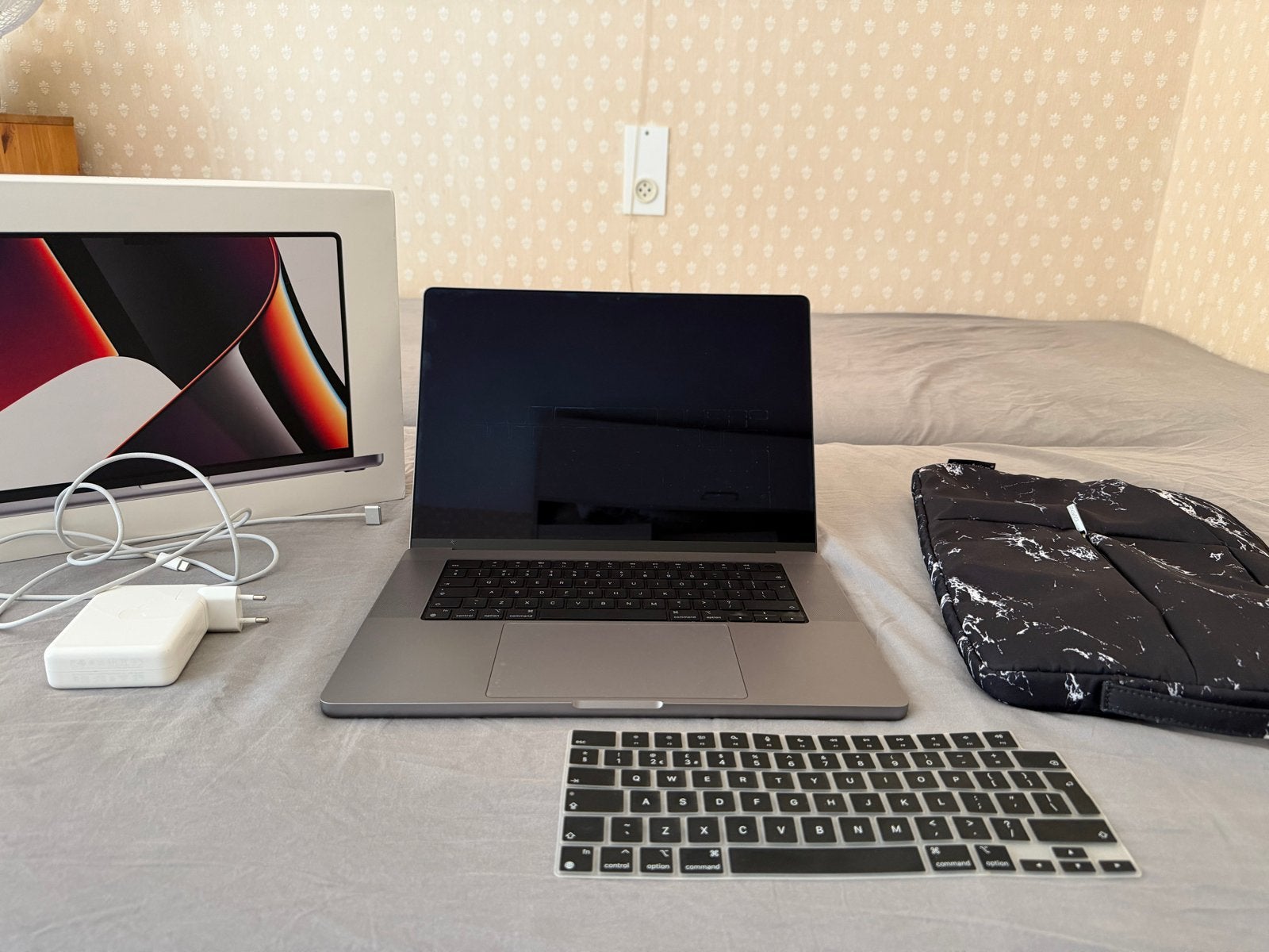 MacBook Pro 16 inch M1 Pro - 16GB RAM - 1TB SSD