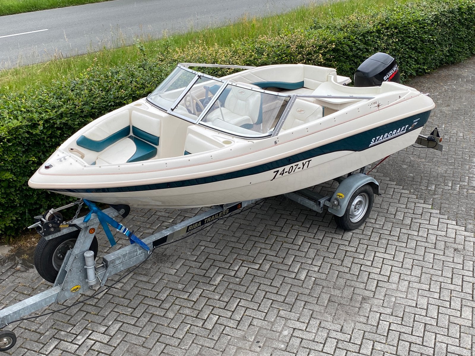 Starcraft Bowrider 70 pk Suzuki buitenboordmotor en trailer!, Watersport en Boten, Ophalen of Verzenden, Zo goed als nieuw, Buitenboordmotor
