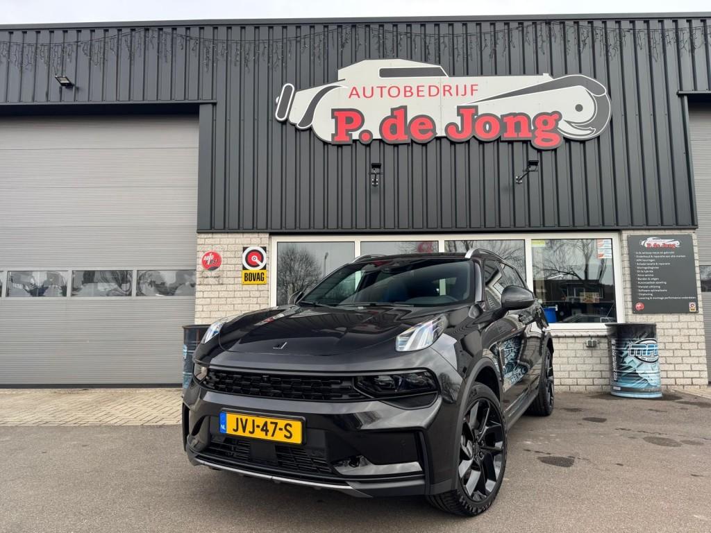 Lynk en co 01 1.5 Hybrid Black Style Pano Carplay 360cam Inf, USB, Bedrijf, 1854 kg, Hybride Elektrisch/Benzine