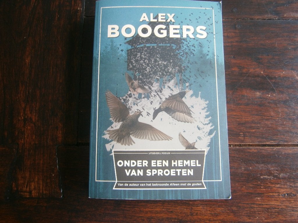Alex Boogers  Onder een hemel van sproeten, Ophalen of Verzenden, Gelezen, Alex Boogers