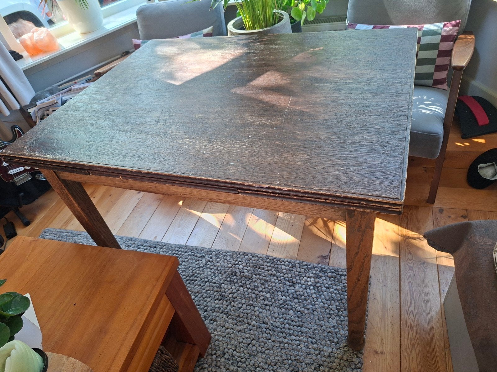 Oude houten tafel - opknapper, Ophalen