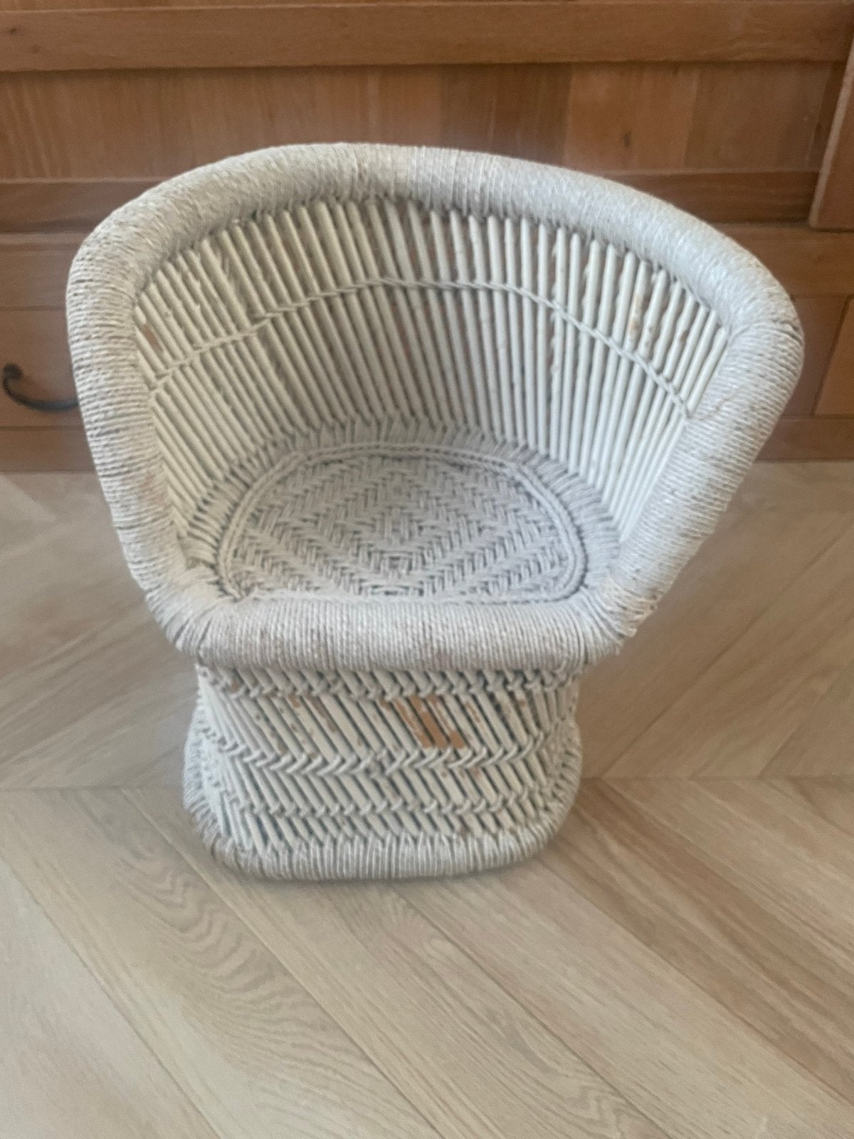 Rotan kinder stoeltje, Huis en Inrichting, Ophalen, Zo goed als nieuw, Bruin, Eén