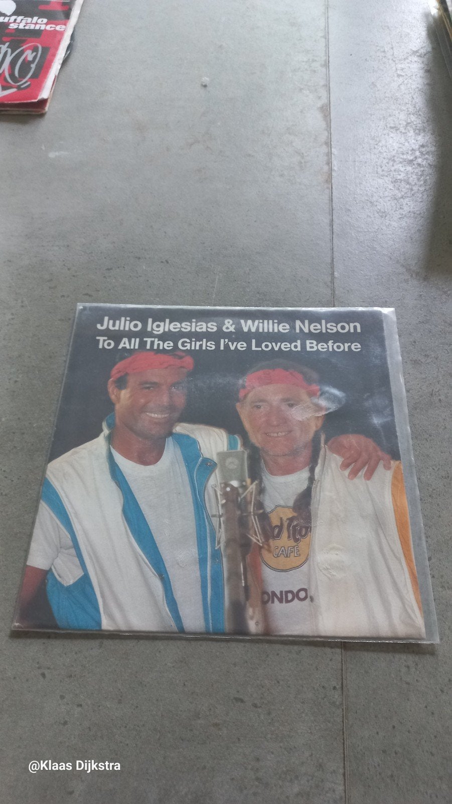 Julio Iglesias & Willie NelsonTo All The Girls I've Loved, Ophalen of Verzenden, Gebruikt, Pop