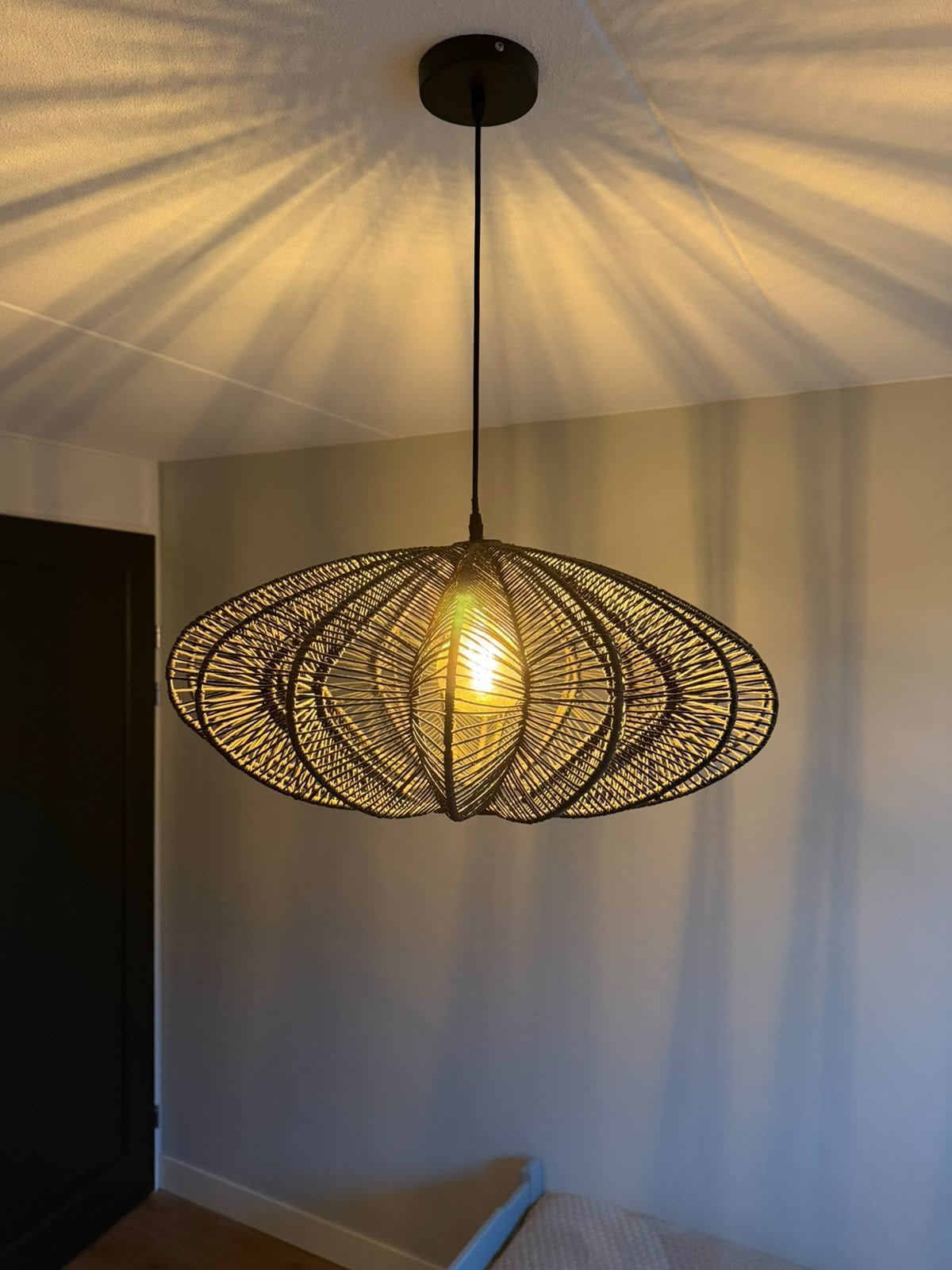 Hanglamp ByBoo Zwart, Ophalen, Natuurlijk materiaal, E27 (groot), Zo goed als nieuw