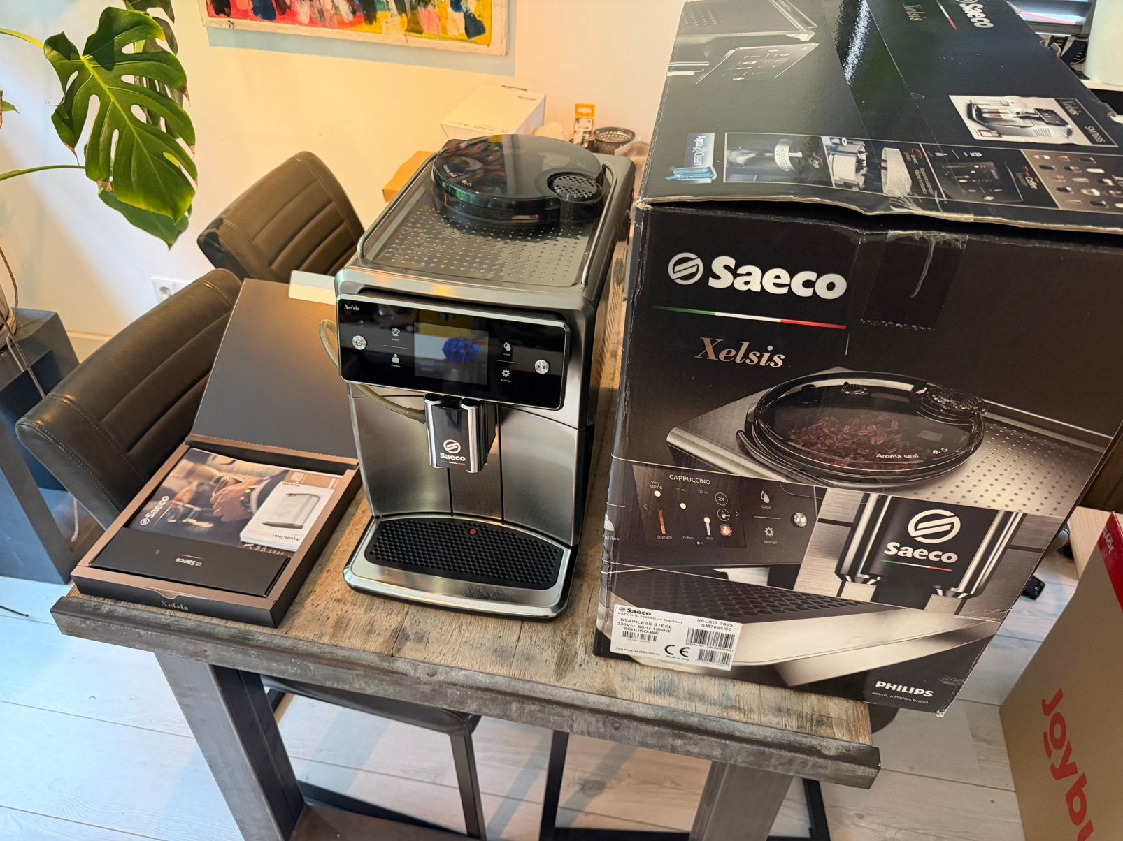 Saeco Xelsis volautomatische espressomachine (met doos), Witgoed en Apparatuur, Koffiezetapparaten, Afneembaar waterreservoir