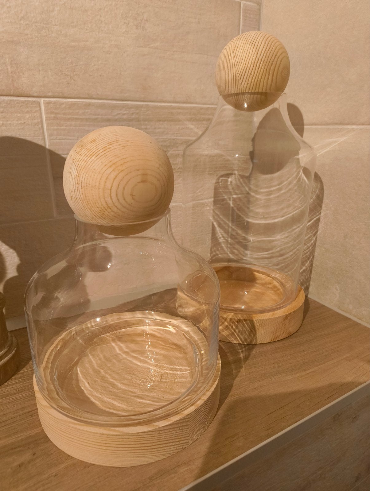 Decoratieve glazen potten, Ophalen
