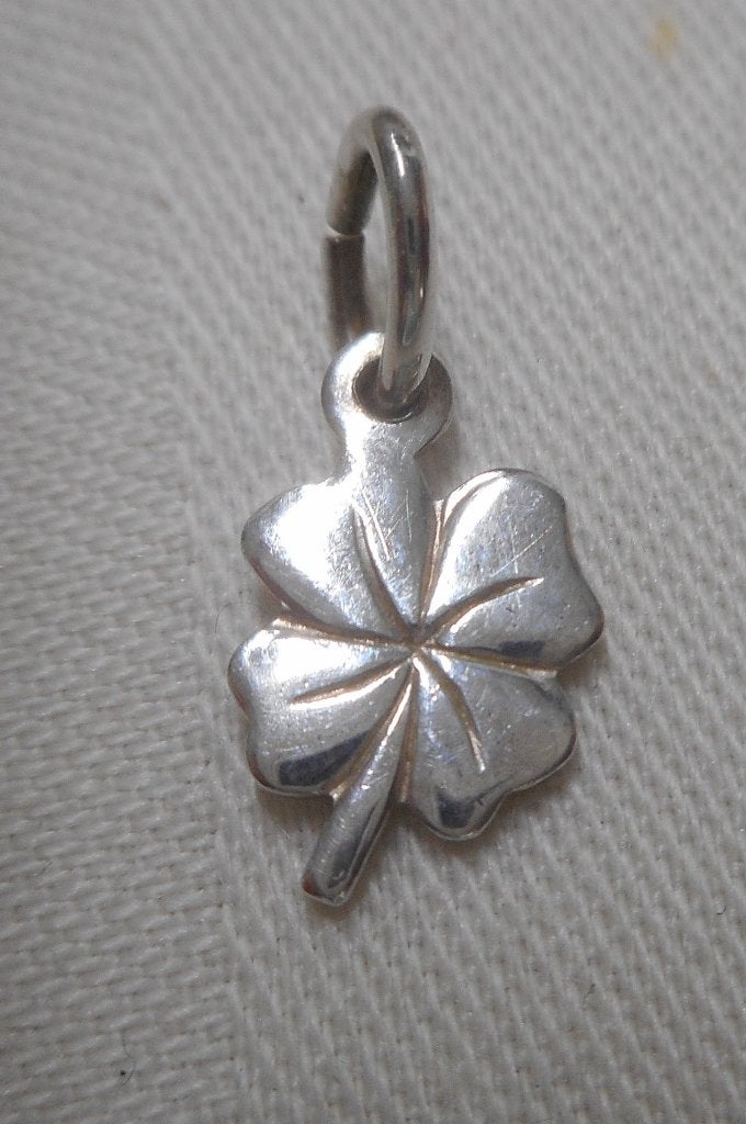 Zilveren klaver 4 hangertje nr.1725, Sieraden, Tassen en Uiterlijk, Kettinghangers, Verzenden, Zo goed als nieuw, Kruis of Symbool