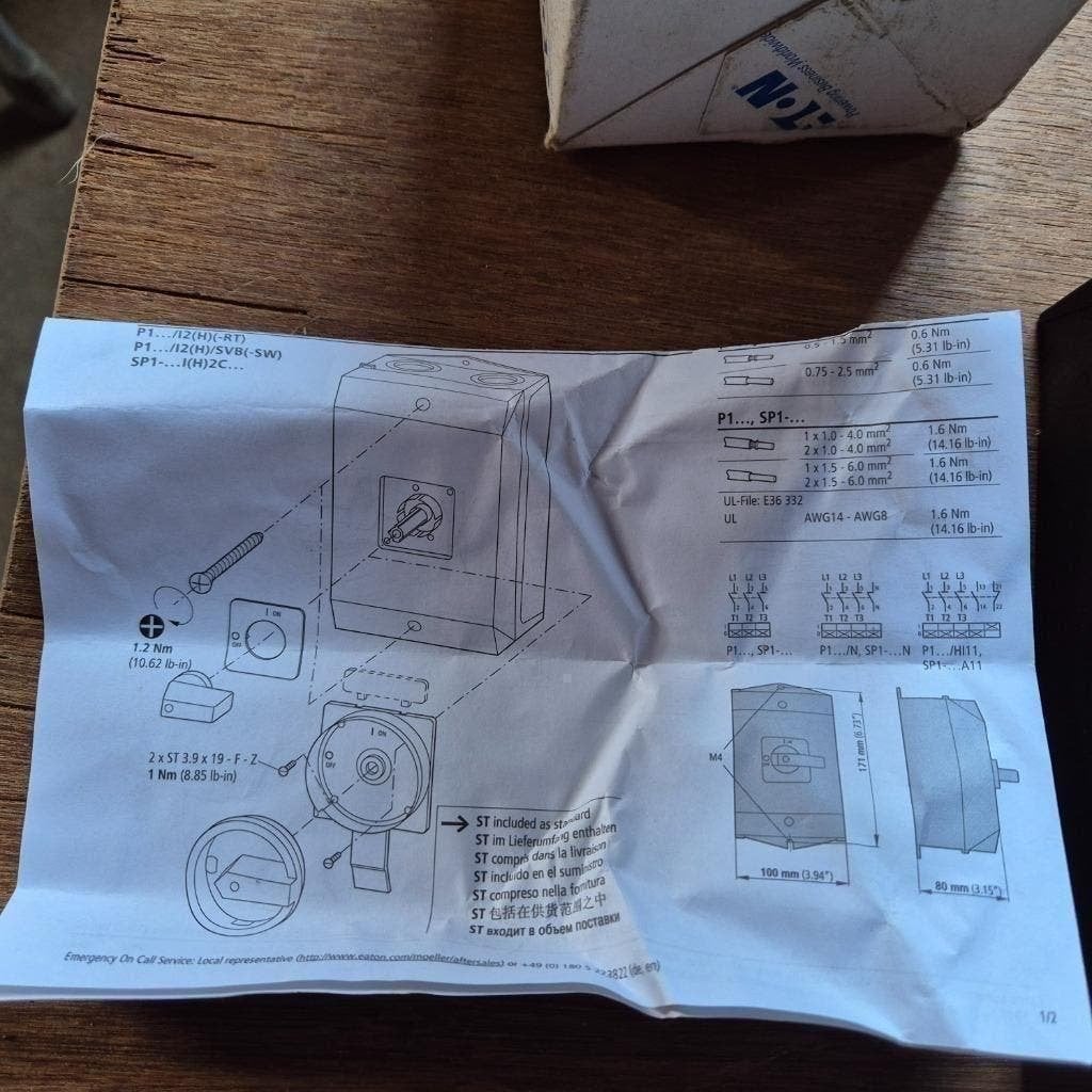 NIEUWE EATON LASTSCHEIDER SCHAKELAAR 4P  32A 400V, Hobby en Vrije tijd, Ophalen of Verzenden, Nieuw