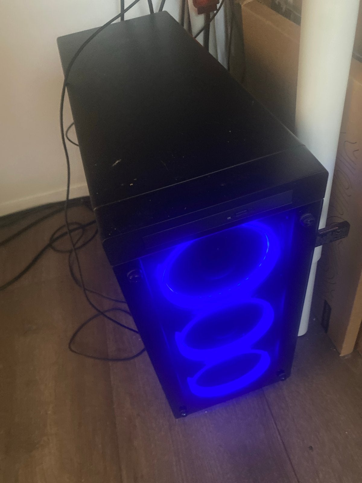 MedionPC i7, RTX 2060, 16GbRam+AOC Curve monitor 144Hz 27ich, Computers en Software, Desktop Pc's, Met monitor, 2 tot 3 Ghz, Ophalen of Verzenden