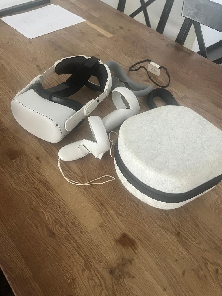 Quest 2 VR Bril - Moet weg!, Ophalen, Zo goed als nieuw, VR-bril, Overige platformen