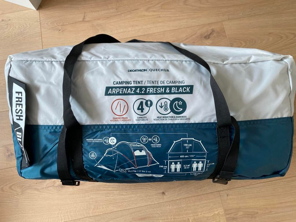 Decathlon tent Arpenaz 4.2, Caravans en Kamperen, Tenten, Zo goed als nieuw, Ophalen