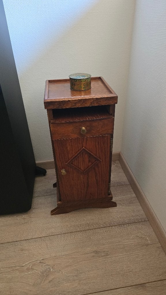 Telefoonkastje (Meubels diversen), Ophalen