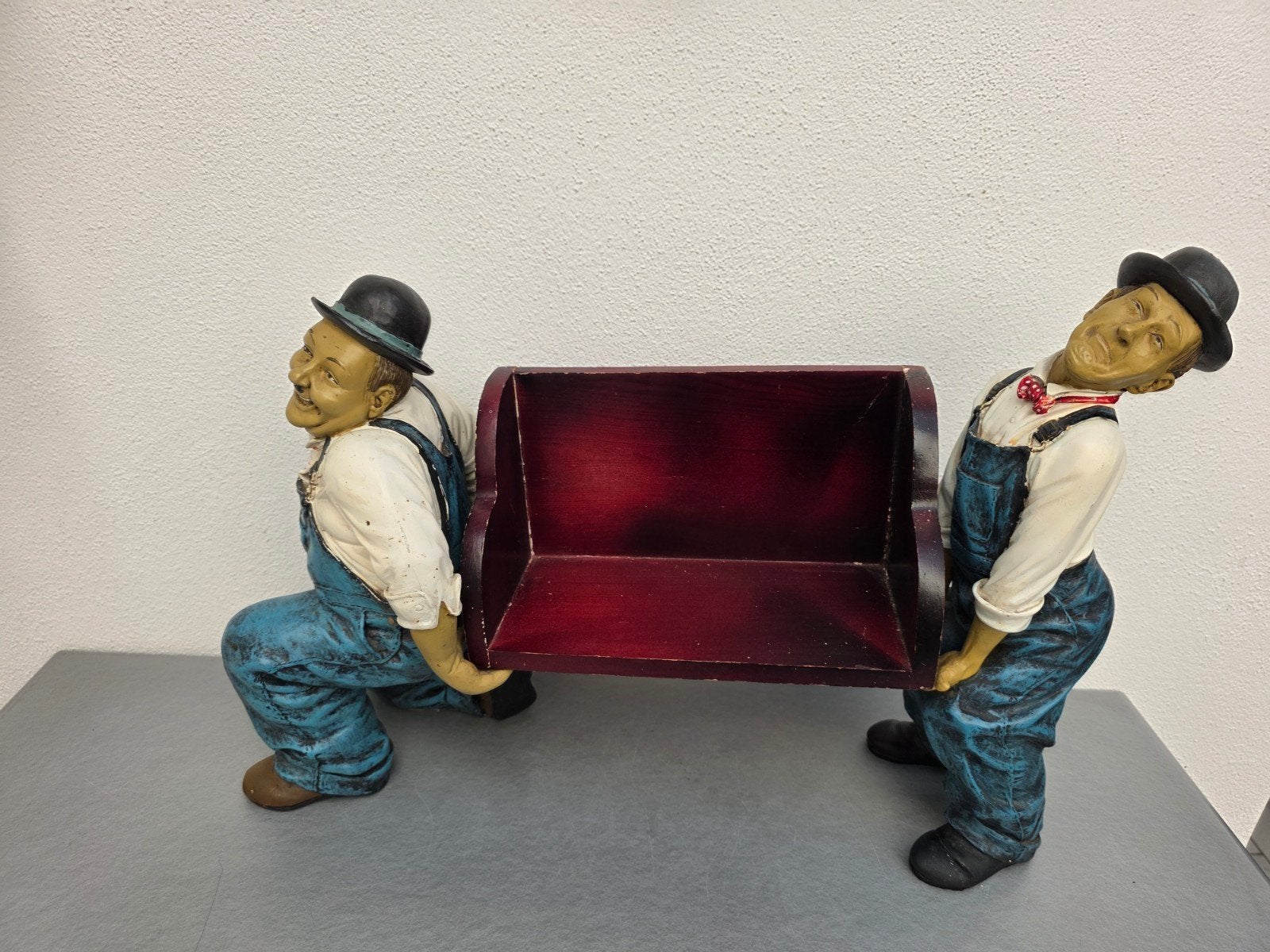 Decoratief beeld Laurel & Hardy met bakje, Verzamelen, Ophalen of Verzenden