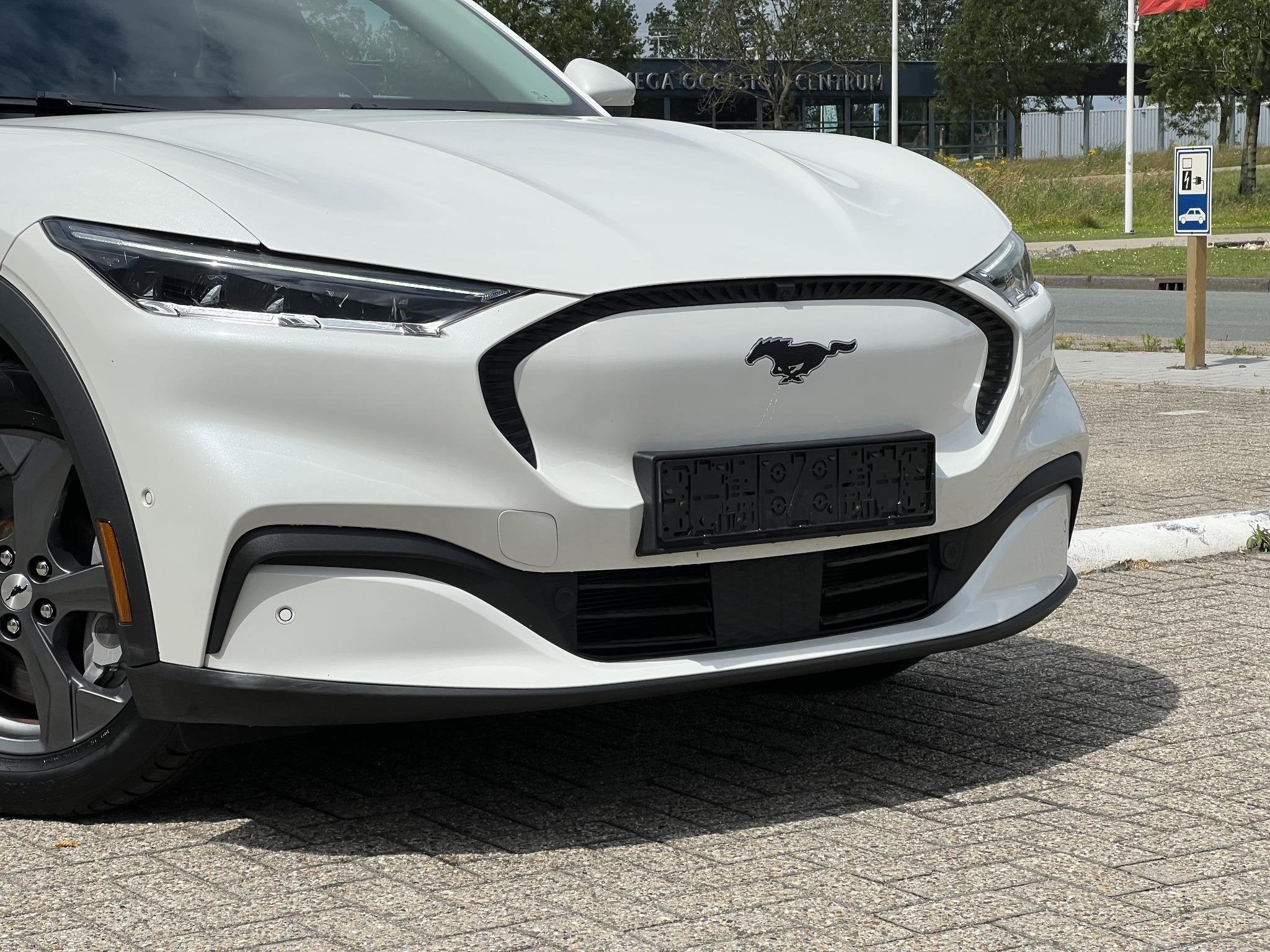 Ford Mustang Mach-E Extended RWD 98 kWh | 66.000 KM | Volled, Auto's, Automaat, Gebruikt, Zwart, 610 km