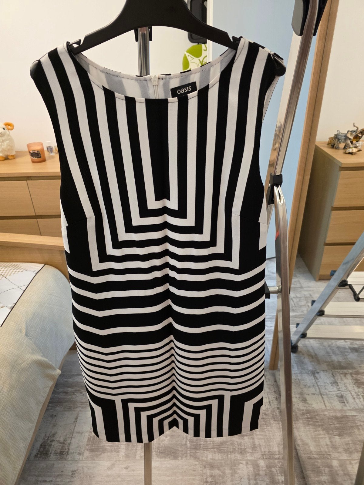 Oasis jurkje zwart-wit gestreept maat M, Kleding | Dames, Maat 38/40 (M), Zwart, Ophalen of Verzenden, Zo goed als nieuw