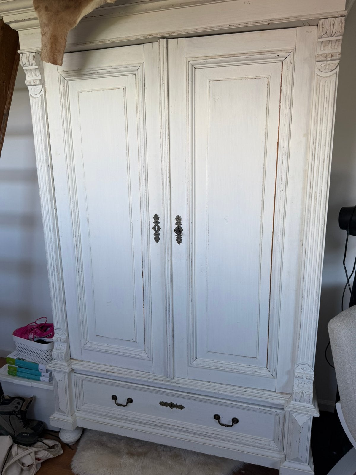 Oude brocante demontabele kast, Ophalen