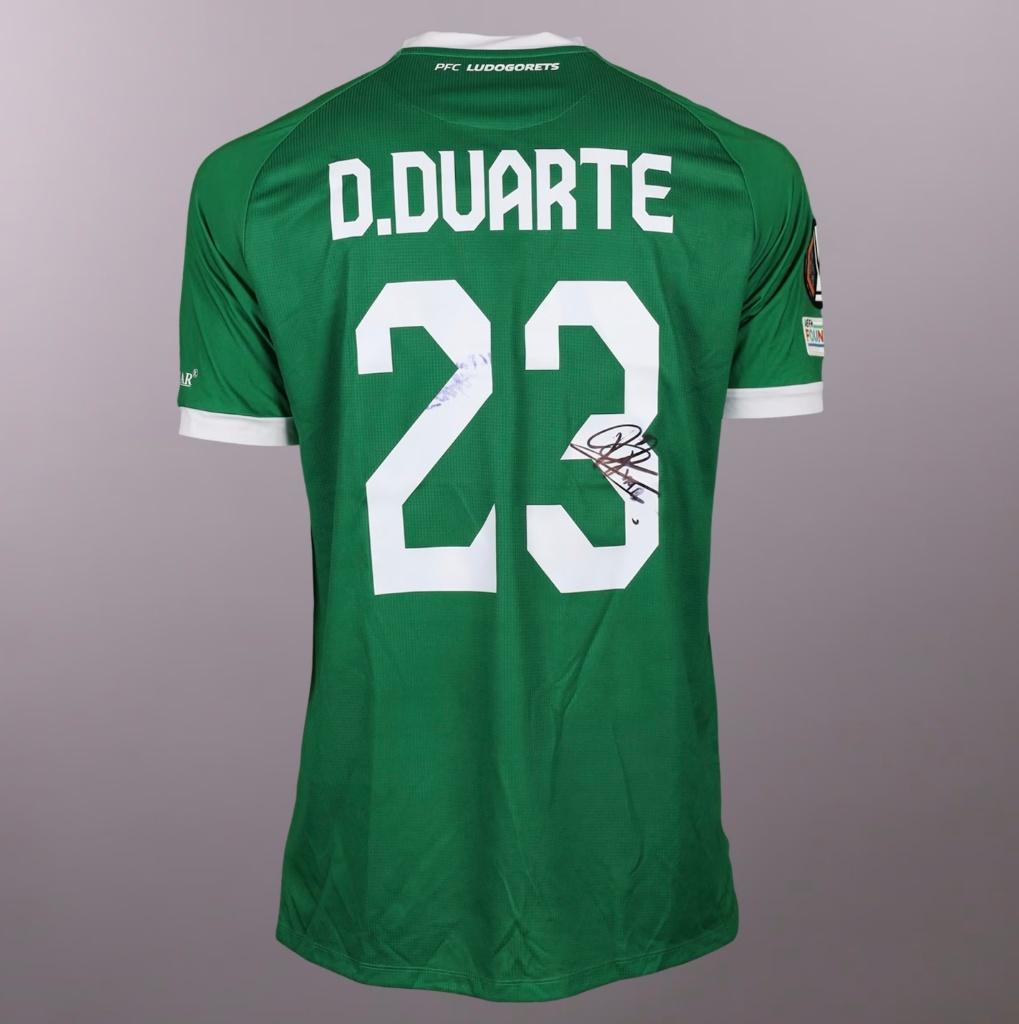 Gedragen en gesigneerd shirt Deroy Duarte - Ludogorets, Maat L, Ophalen of Verzenden, Gebruikt, Clubaccessoires
