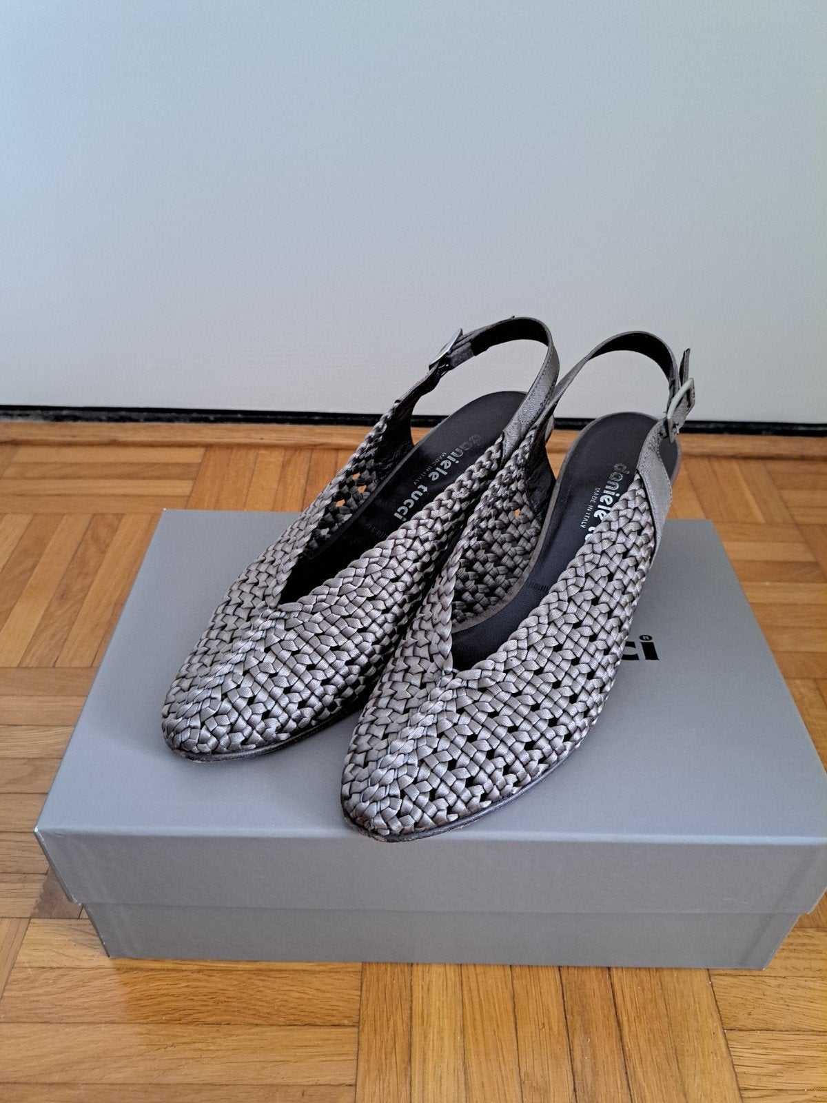Daniele Tucci geweven slingback pumps maat 35, Pumps, Daniele Tucci, Ophalen of Verzenden, Grijs