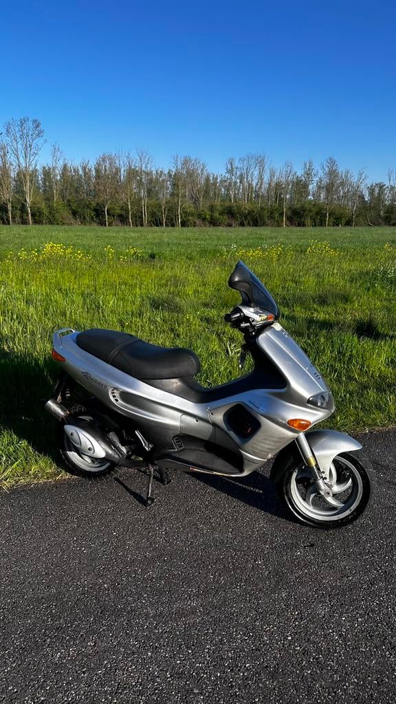 Gilera runner darkdream SD, Ophalen, Zo goed als nieuw, Tweetakt, Overige modellen
