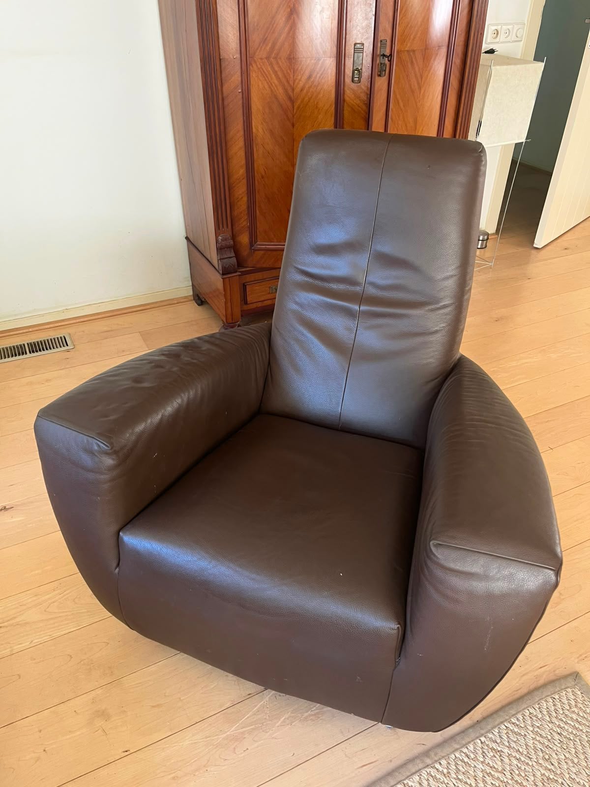 Label Longa fauteuil – echt leer – aankoopbewijs aanwezig, Ophalen, Zo goed als nieuw, 125 tot 150 cm, 75 tot 100 cm