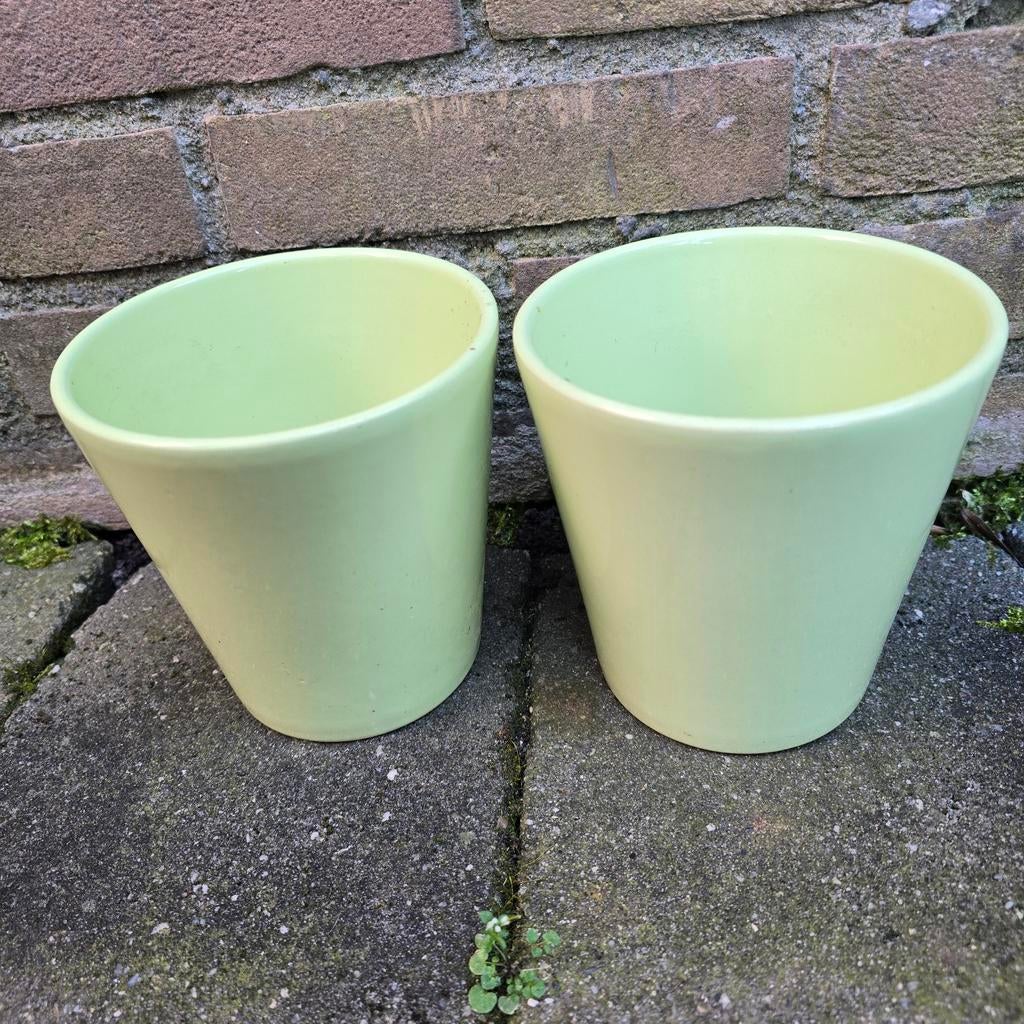 Set van 2 lichtgroene bloempotten, Gebruikt, Rond, Ophalen of Verzenden, Balkon