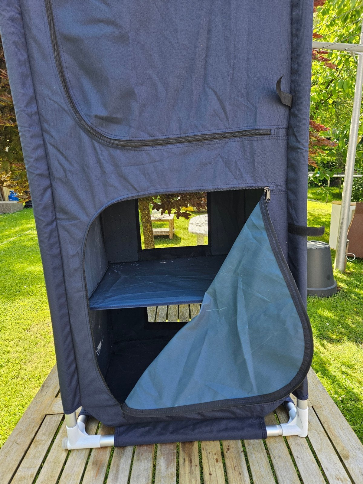 BASE CAMP CAMPINGKAST., Ophalen of Verzenden, Campingkast