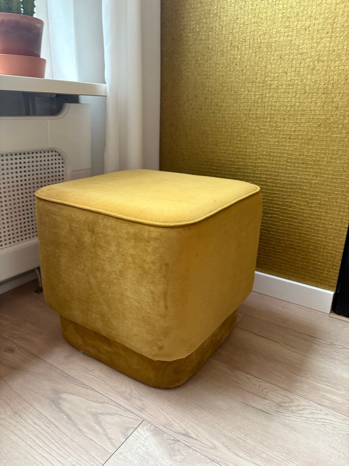 Vierkante poef van Woood - Geel fluweel, Ophalen, Minder dan 50 cm, Gebruikt, Vierkant