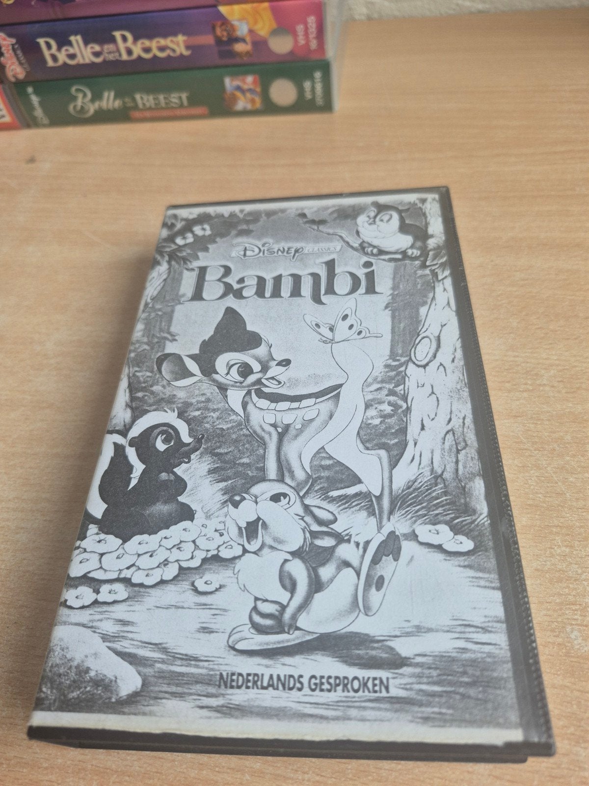 Disney Classics: Bambi VHS - Nederlands Gesproken, Cd's en Dvd's, Gebruikt, Tekenfilm, Alle leeftijden, VHS
