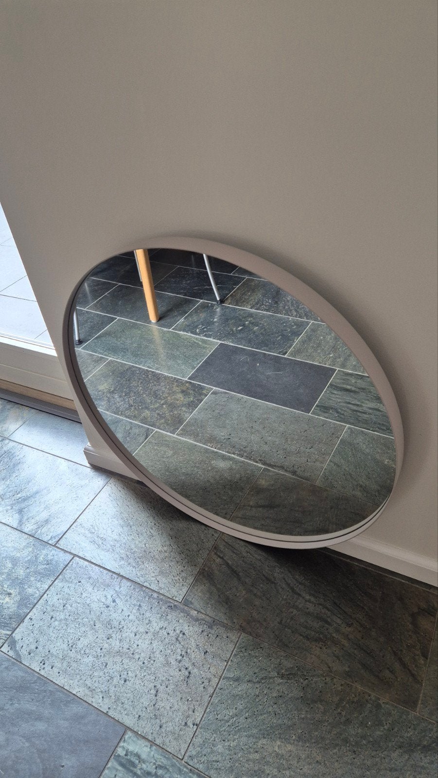 Spinder Design spiegel Donna 5 - Silky Taupe - Ø 90, Ophalen, Rond, Zo goed als nieuw, 75 tot 100 cm