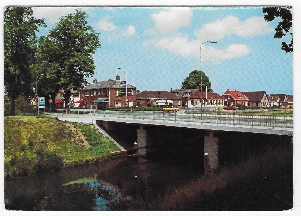 Schoonoord centrum gelopen ansichtkaart (B 2887 ), Ophalen of Verzenden, 1980 tot heden, Gelopen