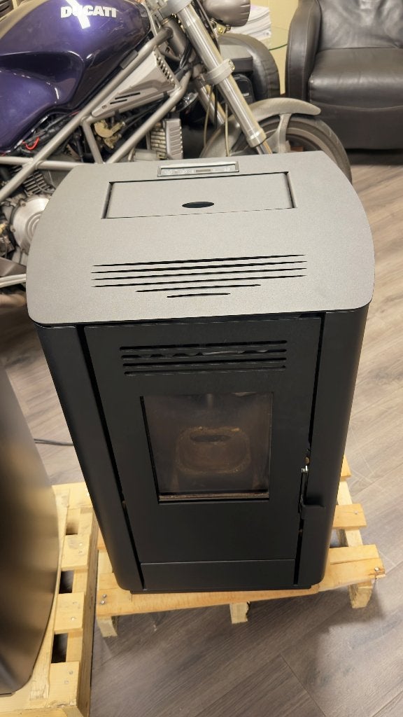 Artel JuliaNext 8kw - zo goed als nieuw!, Ophalen, Nieuw, Info@bluesolid.nl, Pelletkachel