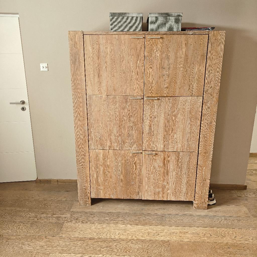 Kast, Ophalen, Zo goed als nieuw