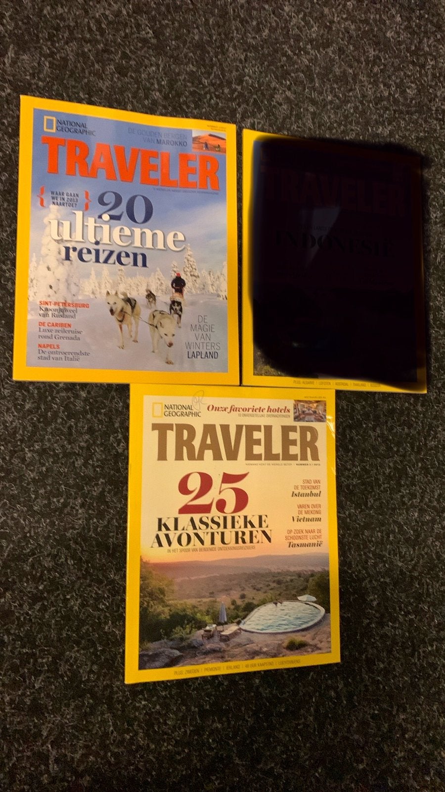 National Geographic Traveler 2013, 2 edities, Ophalen of Verzenden, Zo goed als nieuw, Wetenschap en Natuur