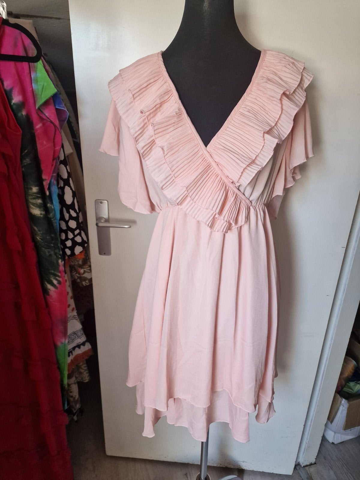 Jurk nieuw maat m, Kleding | Dames, Ophalen of Verzenden, Nieuw, Onder de knie