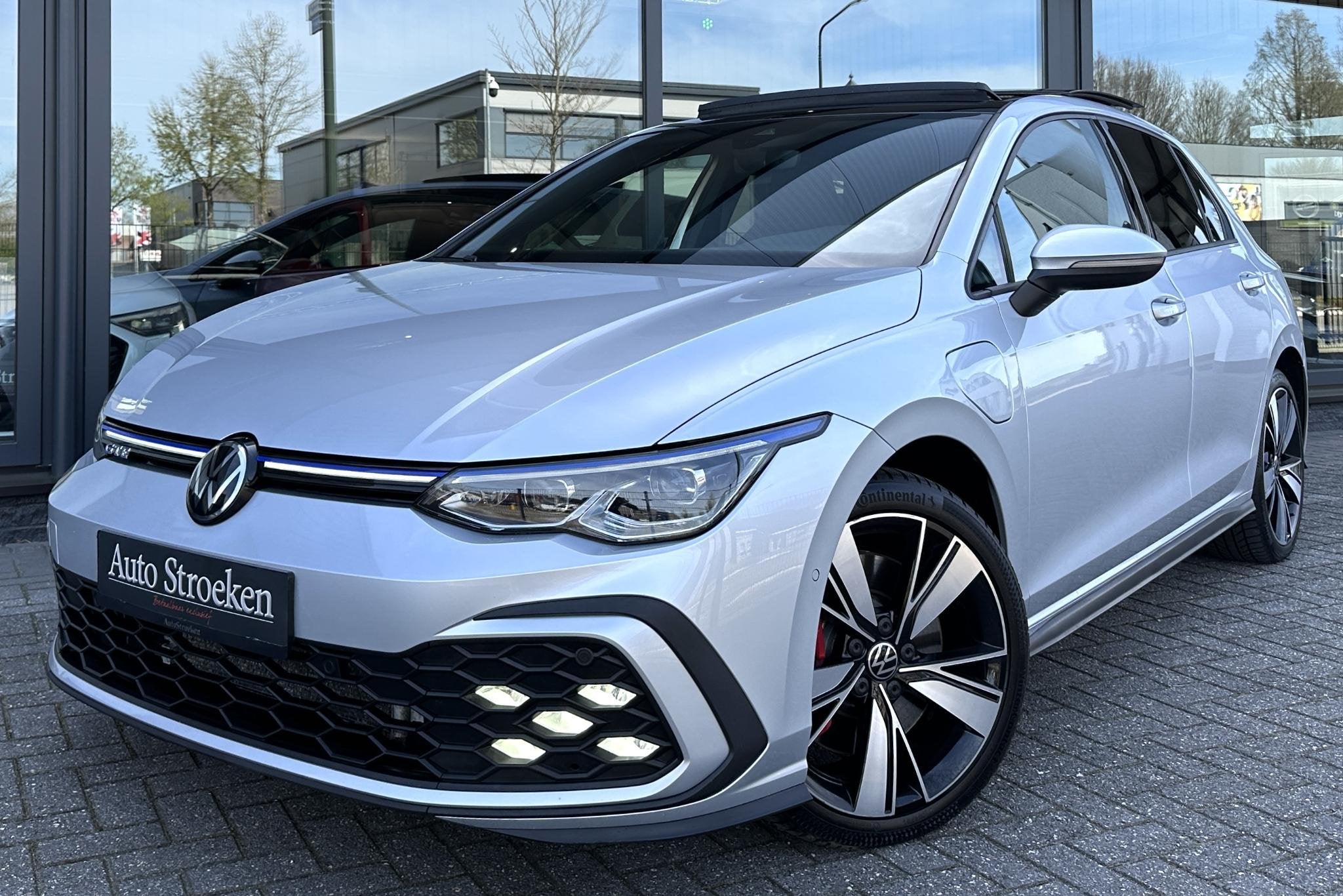 Volkswagen Golf 1.4 GTE 245pk eHybrid Panorama IQ Matrix Sma, Auto's, Stof, Gebruikt, Euro 6, 4 cilinders