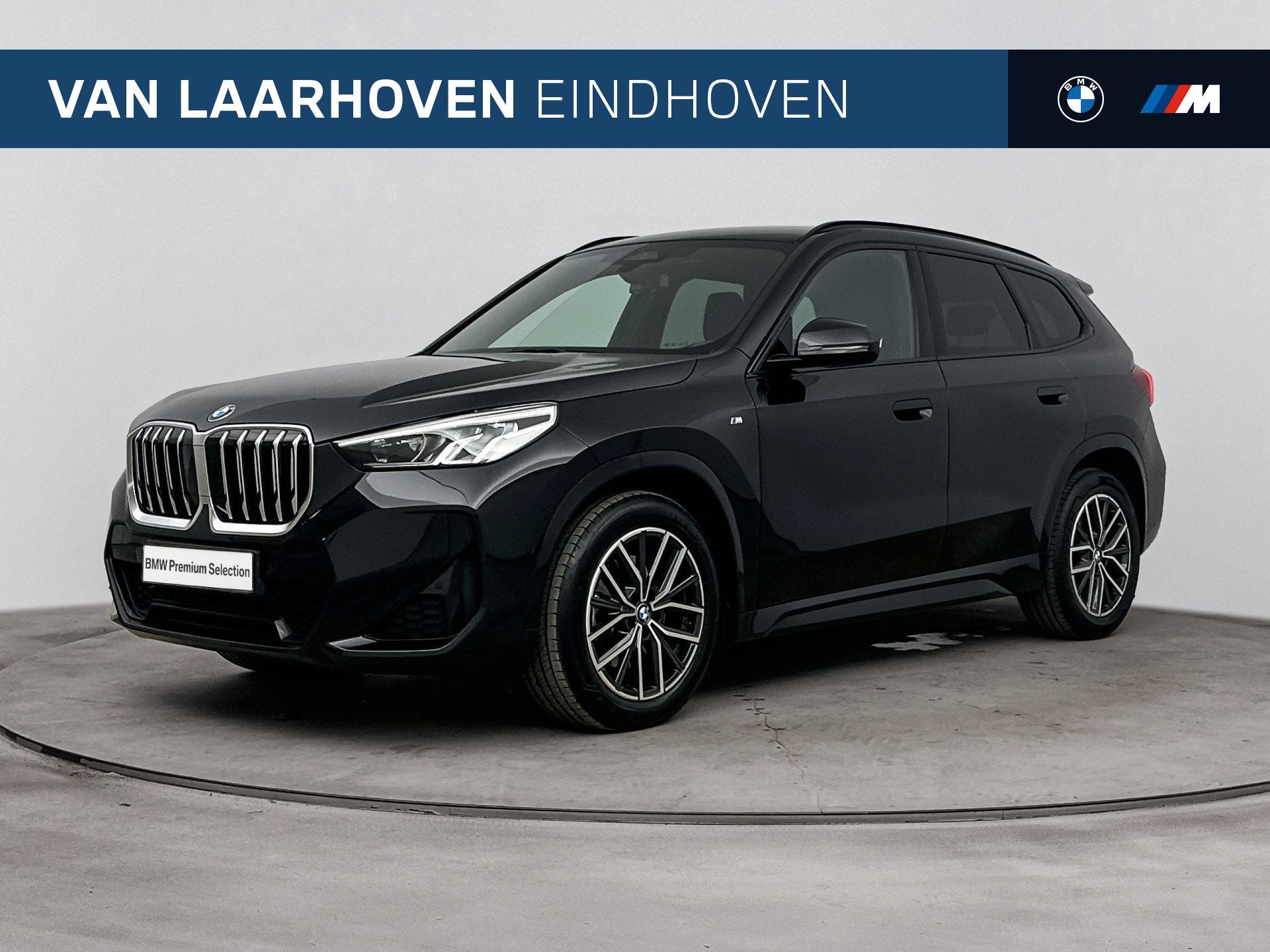 BMW X1 sDrive20i M Sport Automaat / Trekhaak / Sportstoelen, Auto's, Dealer onderhouden, 1525 kg, 156 pk, Met garantie (alle)