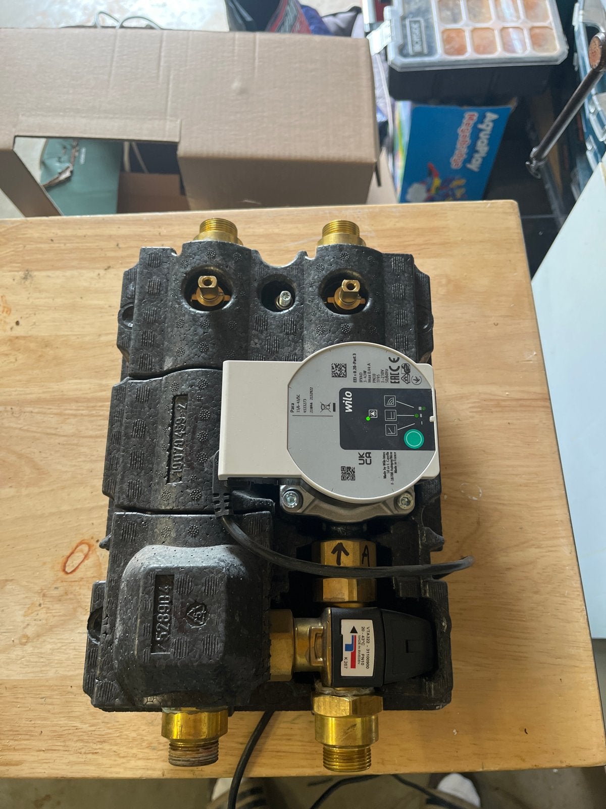 Wilo Pompbox voor verwarmingsinstallaties, Tuin en Terras, Waterpompen, Ophalen, Zo goed als nieuw, Elektrisch, Overige typen