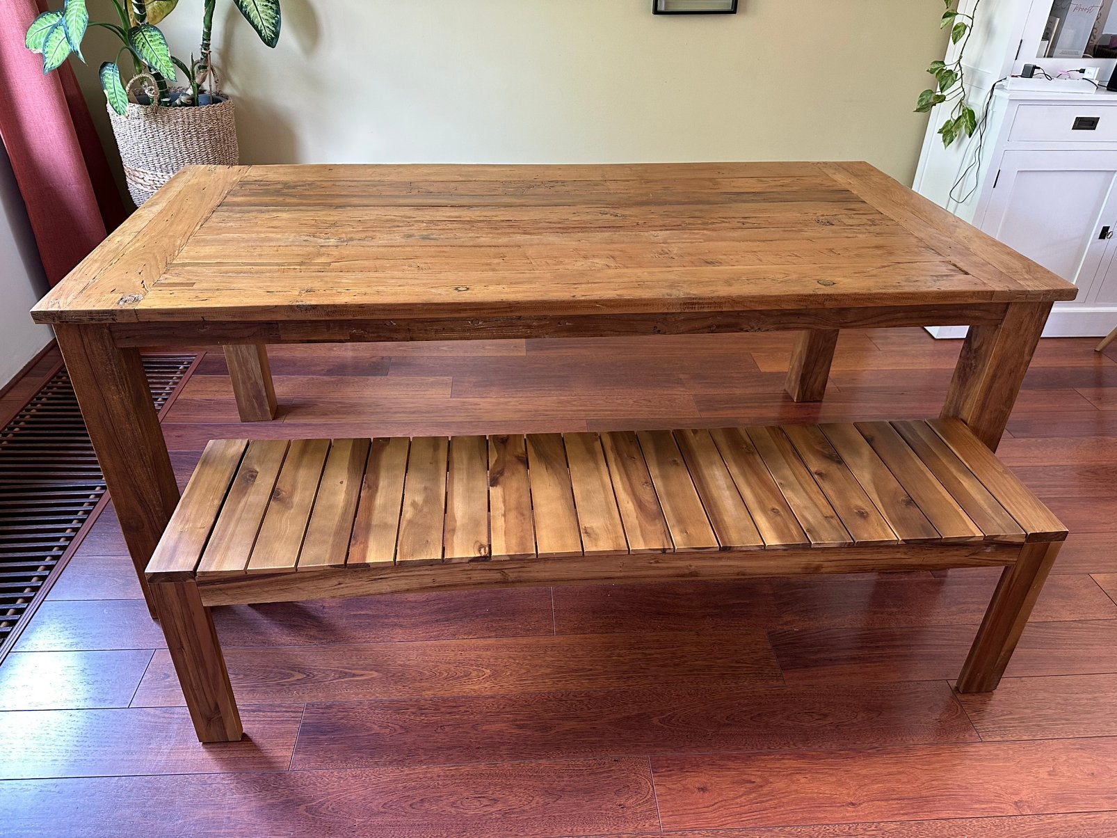 Grote teak houten eettafel (met leuk bankje), Ophalen, Robuust, landelijk, stoer, Teakhout, 200 cm of meer