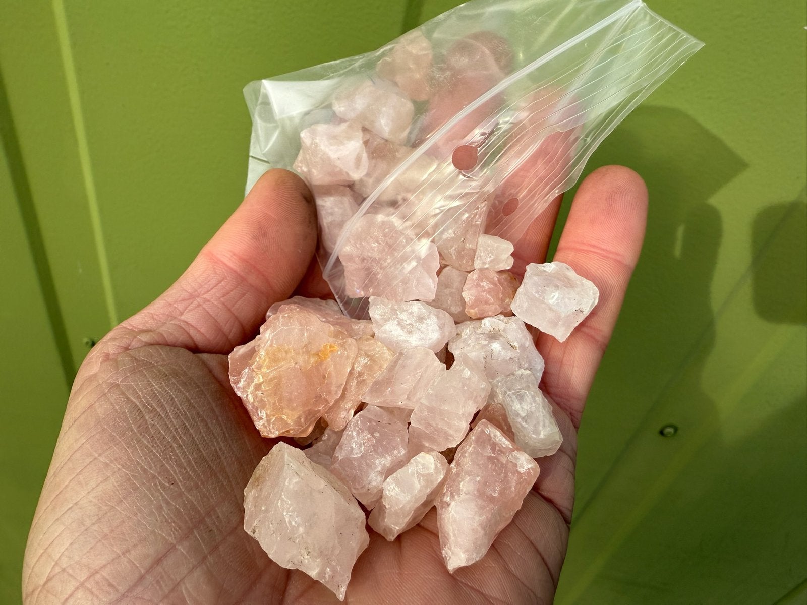 Verzameling ruwe Rozenkwarts mineralen, Ophalen of Verzenden, Mineraal