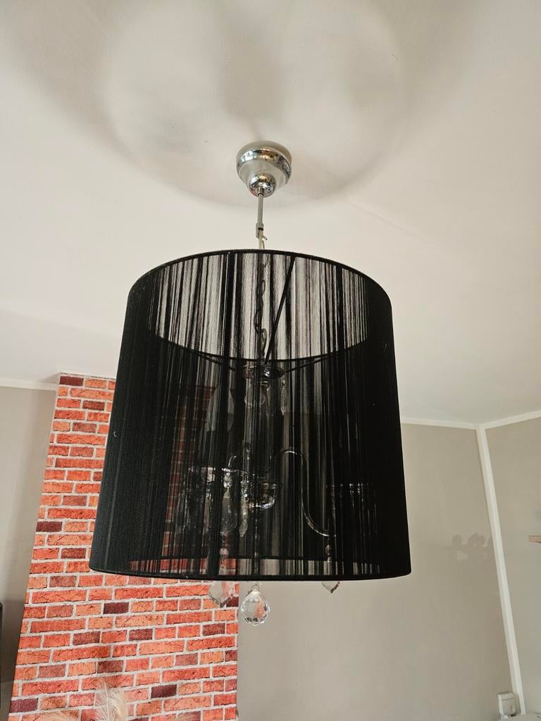 Set van 2 hanglampen met zwarte kap en kristallen, Gebruikt, 50 tot 75 cm, Modern, Klassiek, Glamour, Ophalen of Verzenden