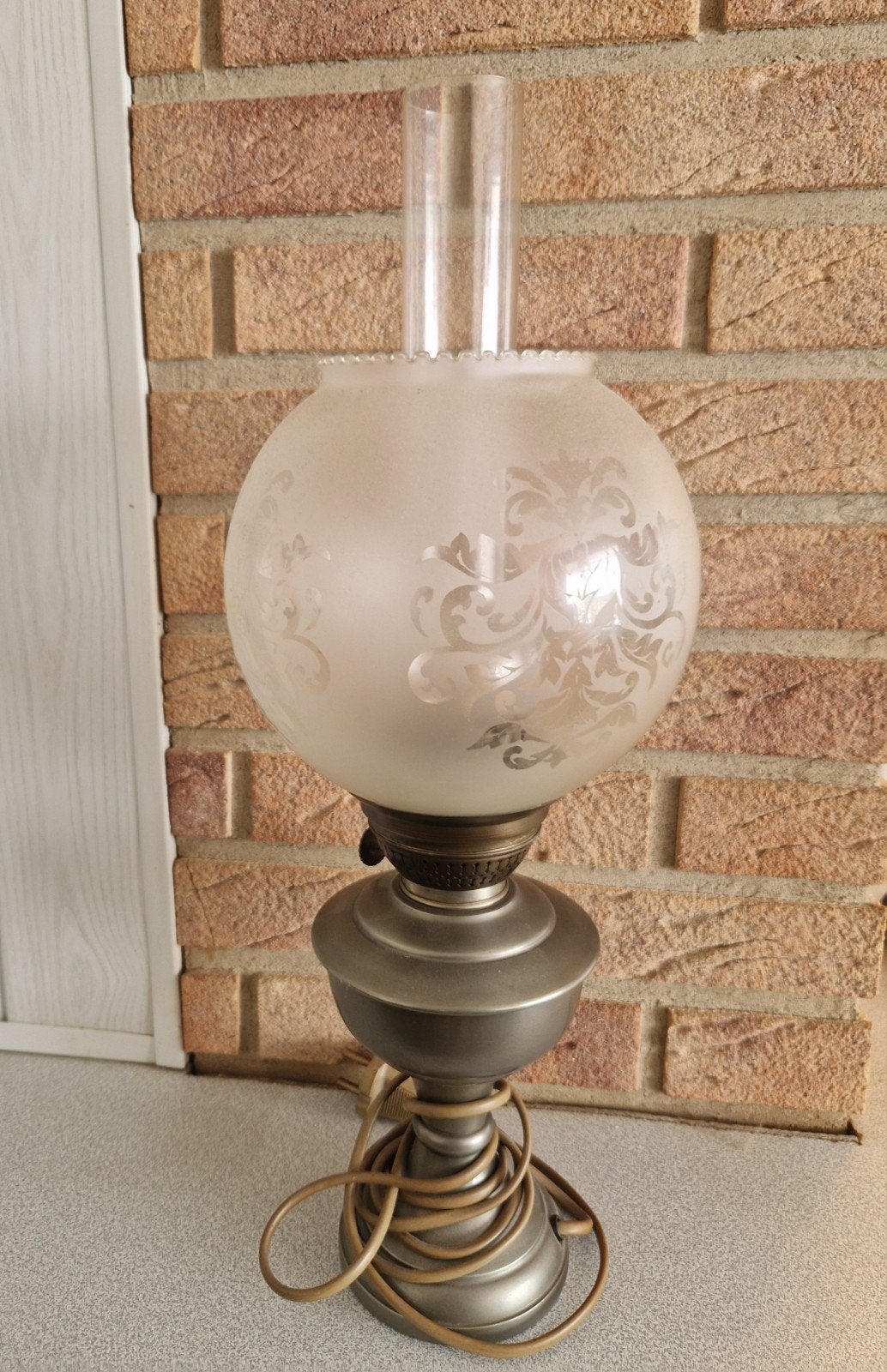 Vintage lamp met glazen kap - sfeervolle verlichting, Antiek en Kunst, Antiek | Lampen, Ophalen