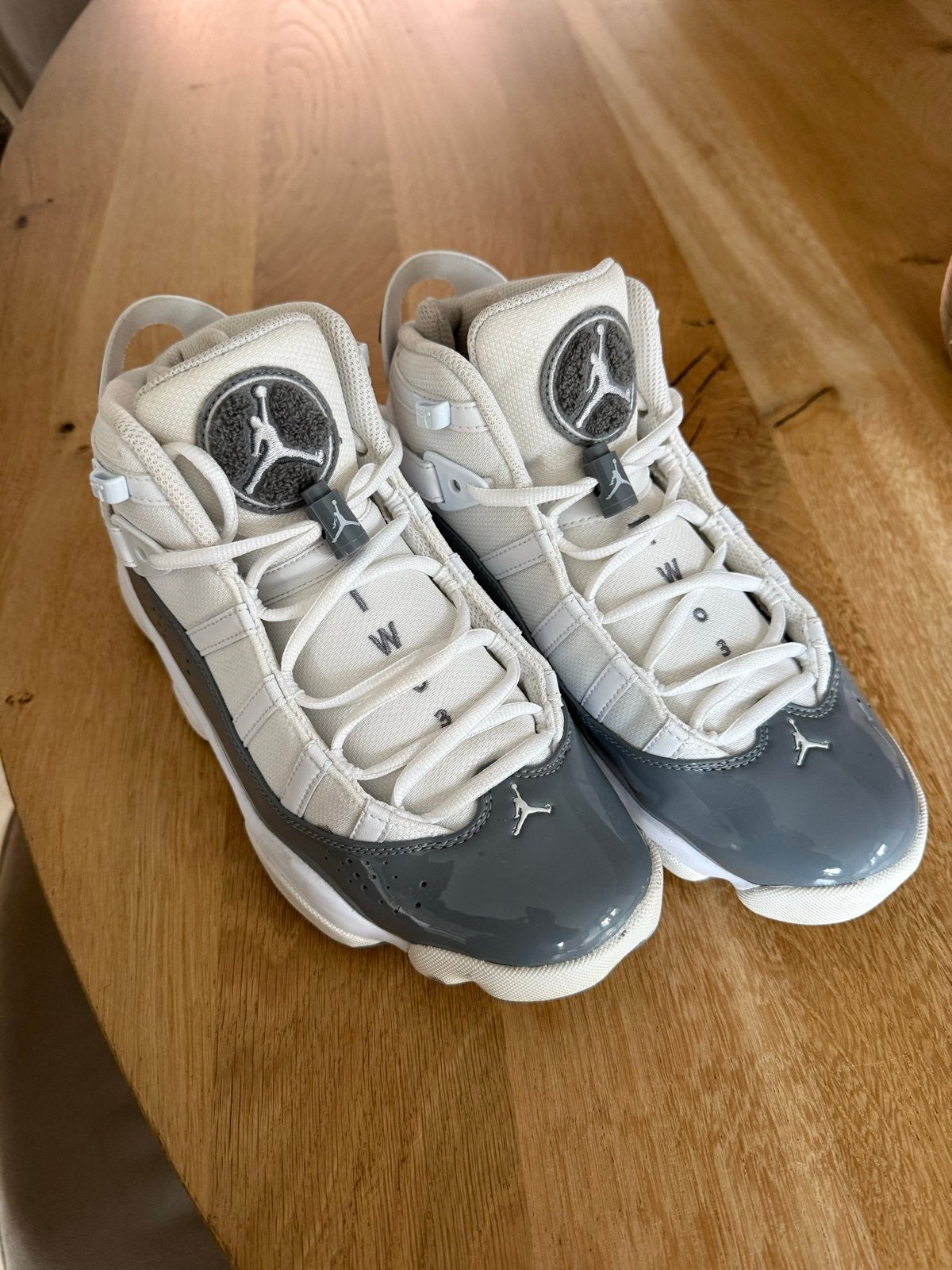 Jordan 6 Rings wit/grijs basketbalschoenen ZGAN, Ophalen of Verzenden, Zo goed als nieuw, Wit, Sneakers of Gympen
