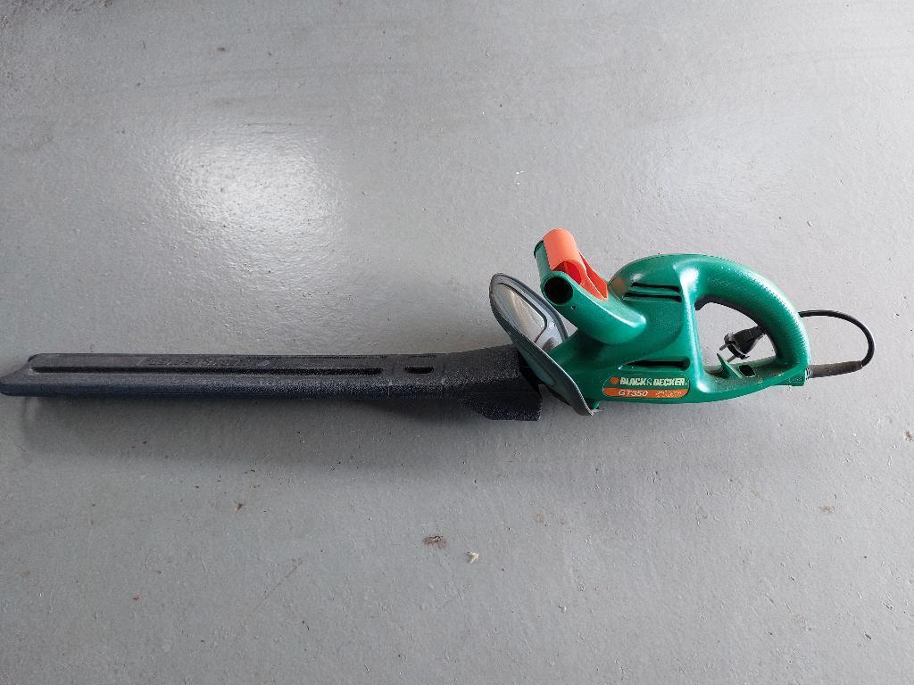 heggenschaar, Ophalen, Zo goed als nieuw, Elektrisch, Black&Decker
