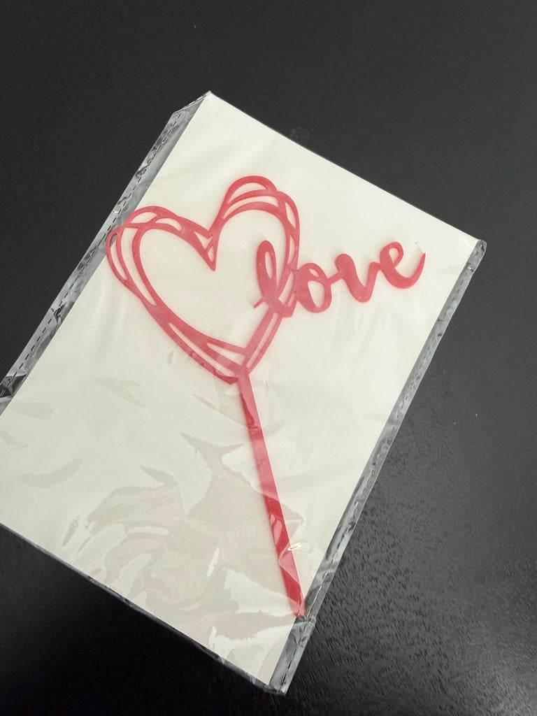 Taart cake topper met love rood, Hobby en Vrije tijd, Taarten en Cupcakes maken, Ophalen of Verzenden, Nieuw, Taarten, Versiering