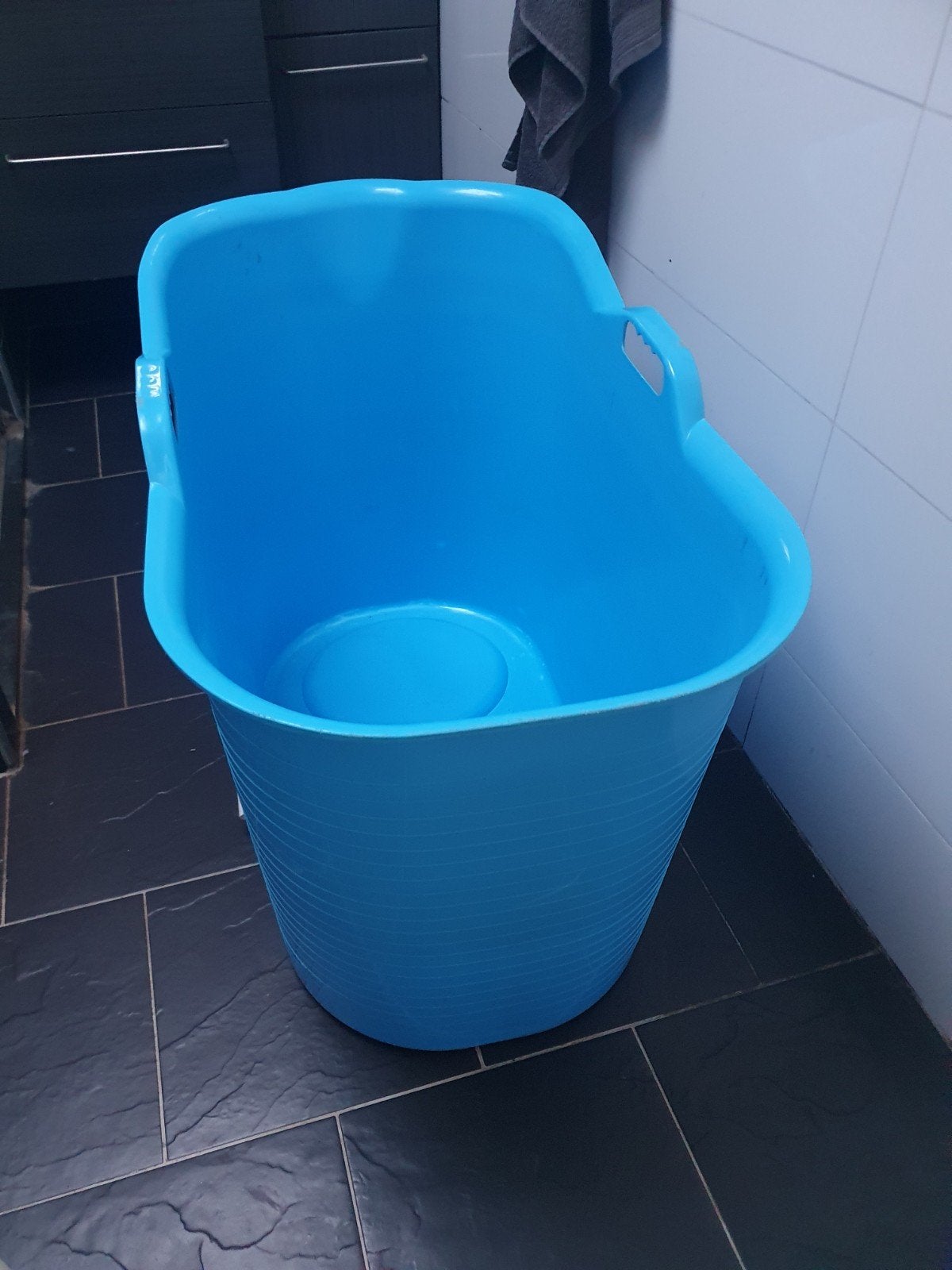 Zitbad / IJsbad - Compact en Veelzijdig (51x92x63 cm), Ophalen, Gebruikt, Met bad