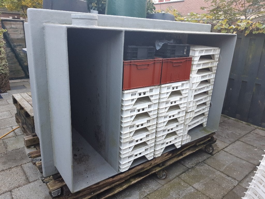 quarantainebak/Vijverbak 3800L met skimmers en bodemdrain, Ophalen, Zo goed als nieuw