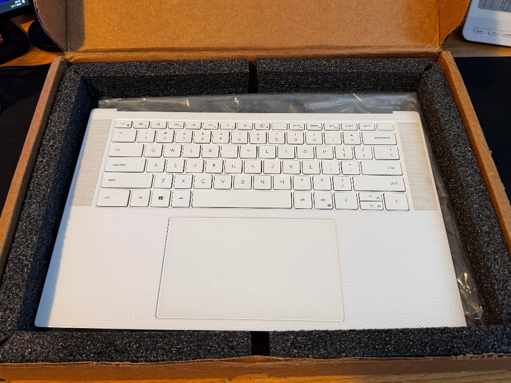 Dell xps 15 9500 palmrest white, Ophalen of Verzenden
