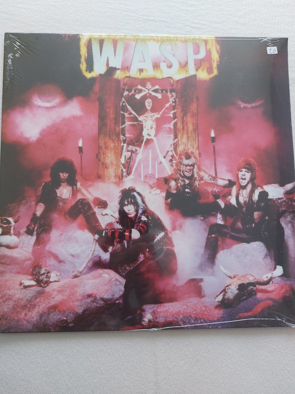 WASP, Ophalen of Verzenden, Zo goed als nieuw