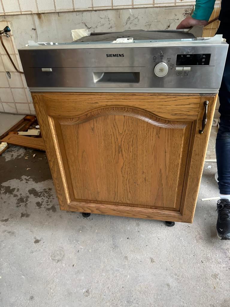 Nette vaatwasser te koop, Witgoed en Apparatuur, Ophalen, Zo goed als nieuw, Inbouw, 45 tot 60 cm