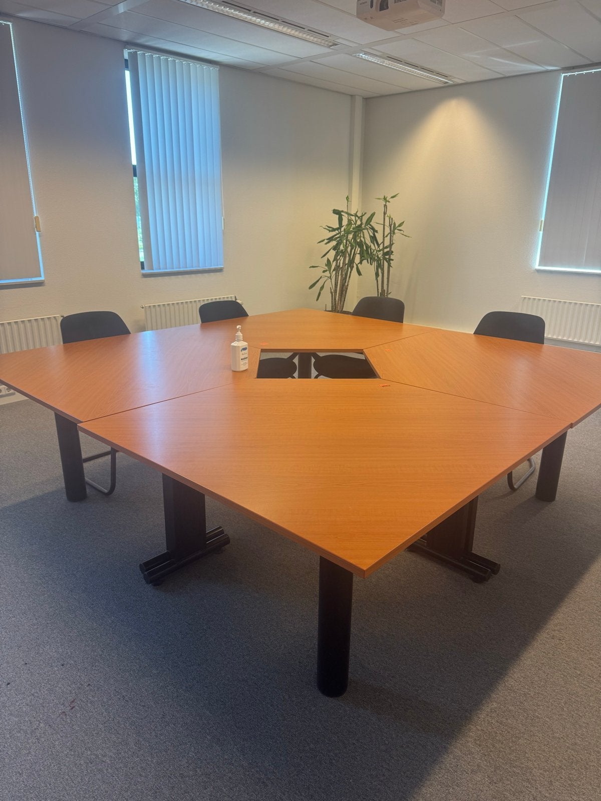 Gratis Grote vergadertafel voor kantoor, Ophalen, Gebruikt